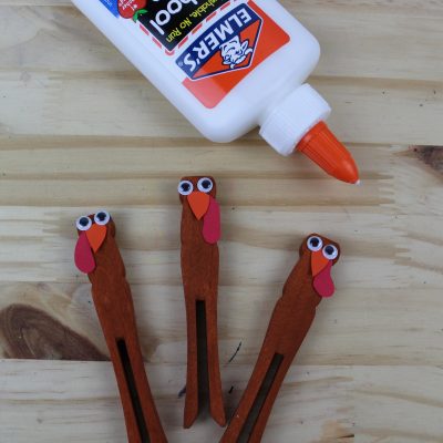 turkey clothespin craft